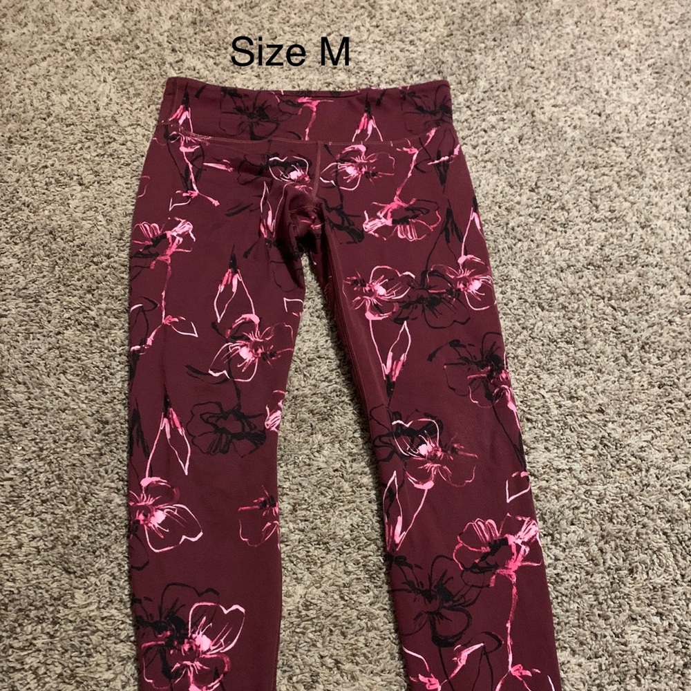 Fabletics leggings size M. Good condition.